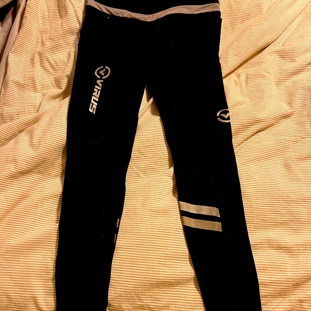 Virus leggings